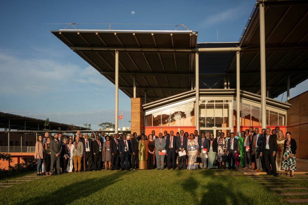 Following a roundtable discussion, a Joint Declaration was signed, laying out the commitments that will guide the next steps for the African Network of Medical Excellence.