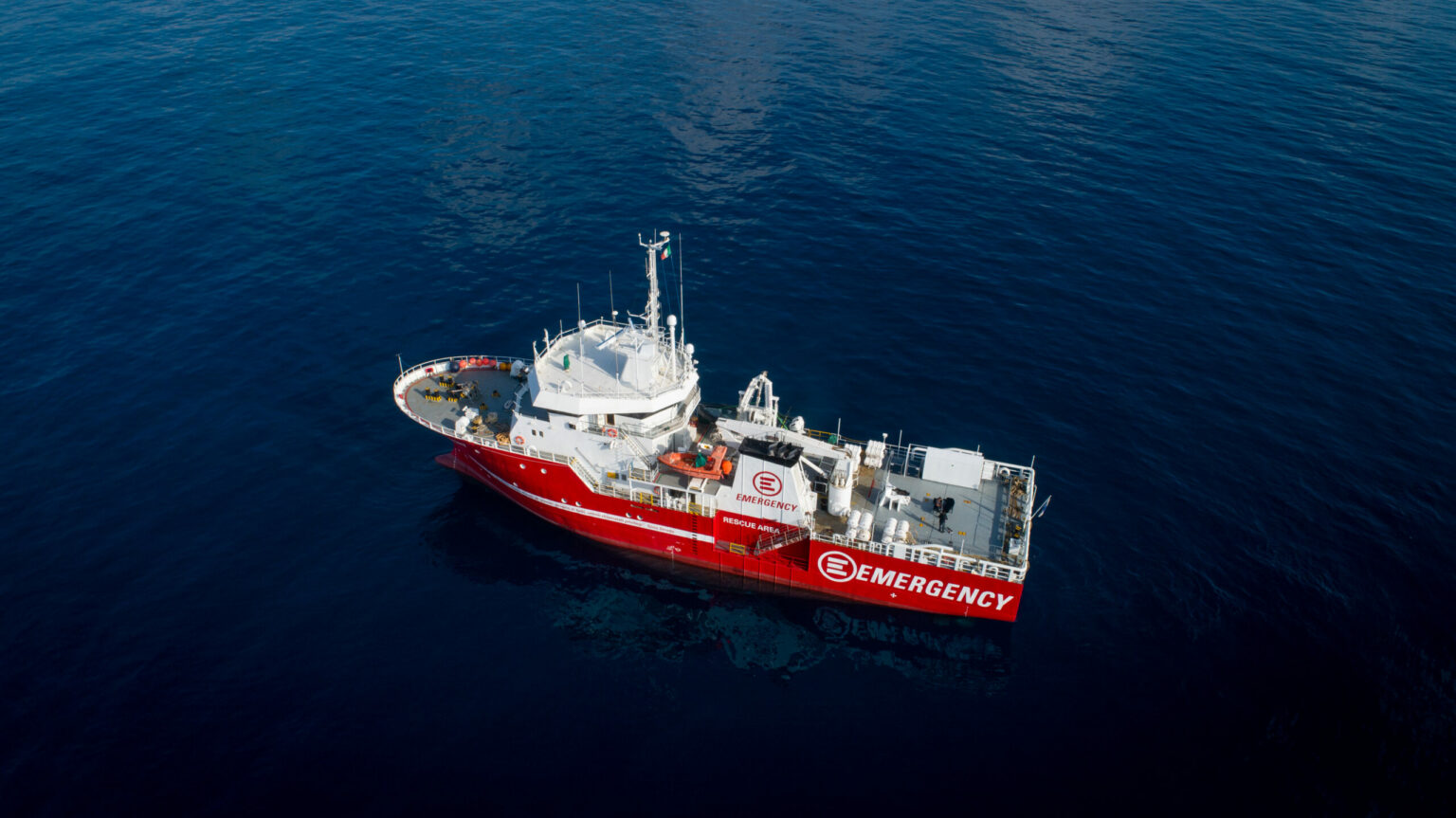 Help Sea Life Support: Search and Rescue in the Mediterranean Sea | EMERGENCY USA